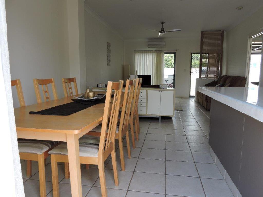 Koola Beach Apartments Баргара Екстериор снимка