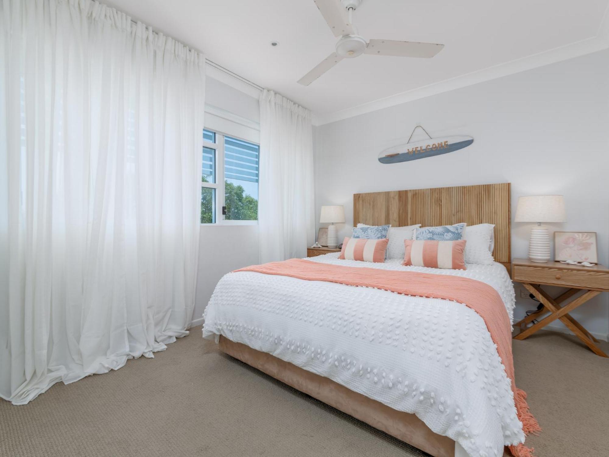 Koola Beach Apartments Баргара Екстериор снимка