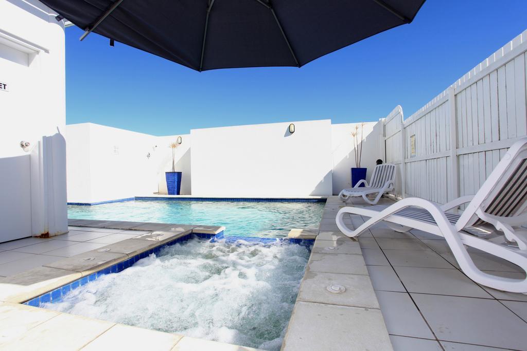 Koola Beach Apartments Баргара Екстериор снимка
