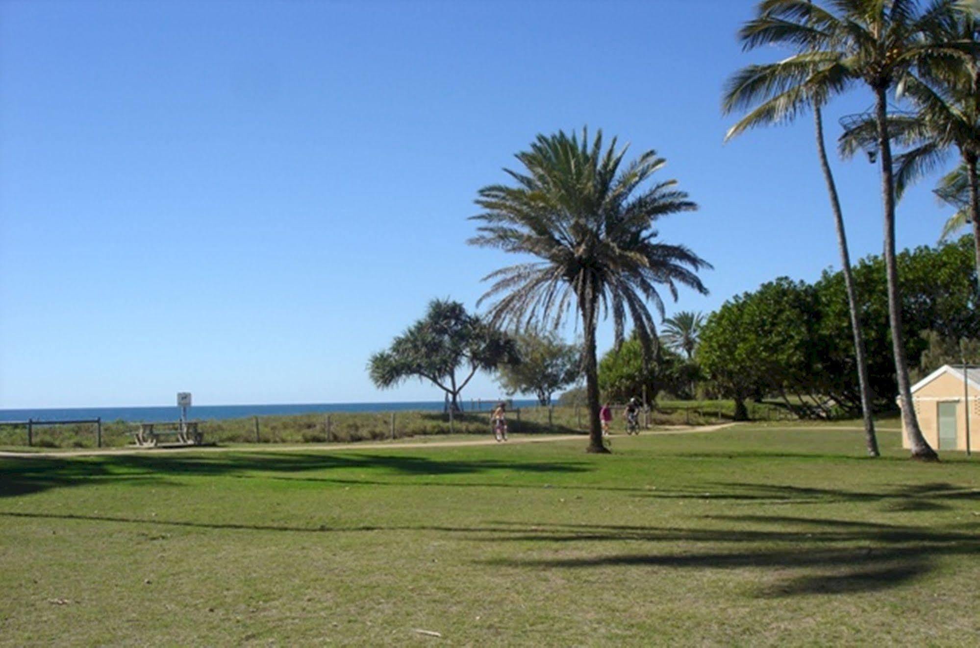 Koola Beach Apartments Баргара Екстериор снимка